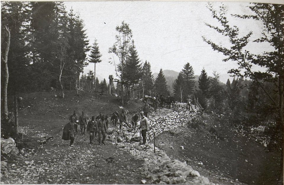 Strassenbau bei Draga (BildID 15605844)