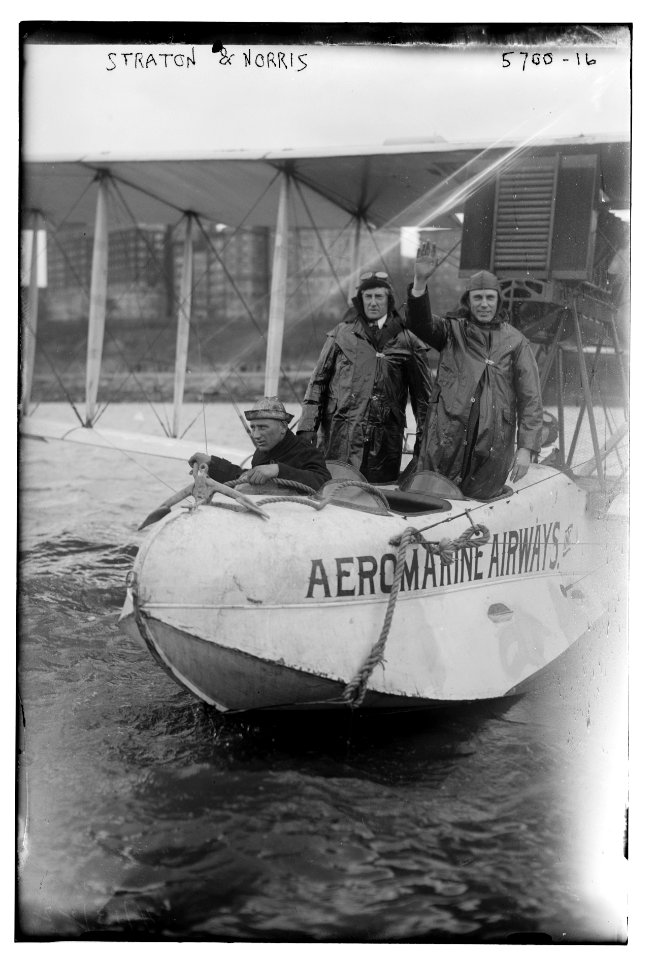 Straton and Norris (in plane) LCCN2014714215