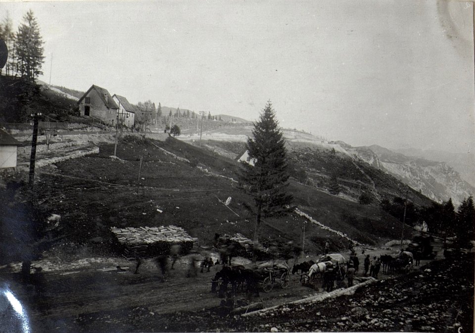 Strasse nach Predmeja.5.9.17. (BildID 15603623)