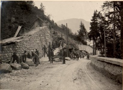 Strassenerweiterung Tarvis - Raibl, aufgenommen am 16.V.1916 (BildID 15472807)