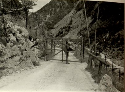 Strassensperre KERSCHOWEC gegen FLITSCH. Aufgenommen am 4. Juli 1916. (BildID 15478920)