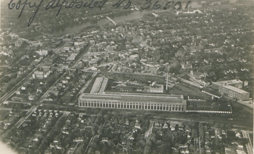 Stratford Ontario from the Air (HS85-10-36501)
