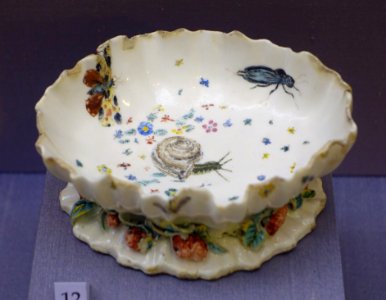 Strawberry dish, Chelsea porcelain, c. 1745-1749, soft-paste porcelain - California Palace of the Legion of Honor - San Francisco, CA - DSC02978 photo