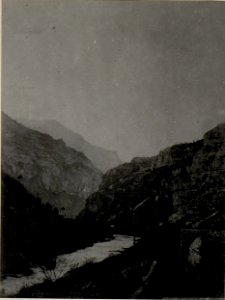 Straße zwischen Primolano und Cismon. Brentatal gegen Primolano. (BildID 15635346)