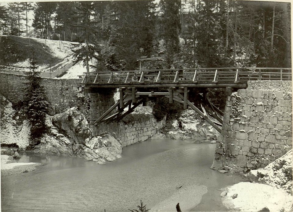 Straßenbrücke (Ort unbekannt, mgöicherweise bei Rio Freddo auf dem Weg zum Pass Predil) (BildID 15463990)