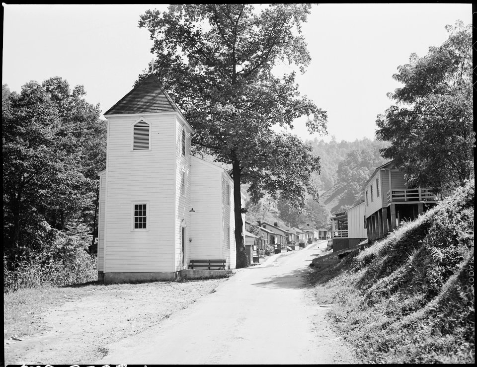 Street in ... section of company housing project. Inland Steel Company, Wheelwright - NARA - 541506