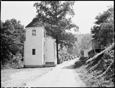 Street in ... section of company housing project. Inland Steel Company, Wheelwright - NARA - 541506