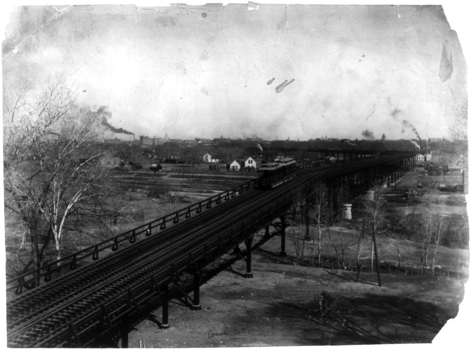 Street car crossing bridge, Denver, Colorado LCCN2012646341