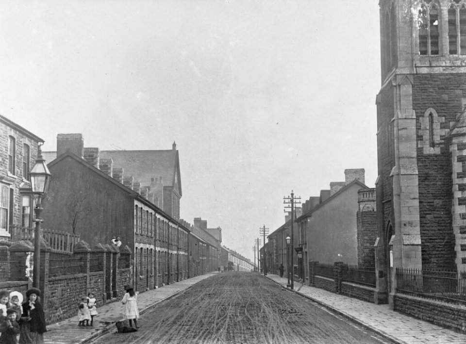 Street in Clydach Vale (4786014a)