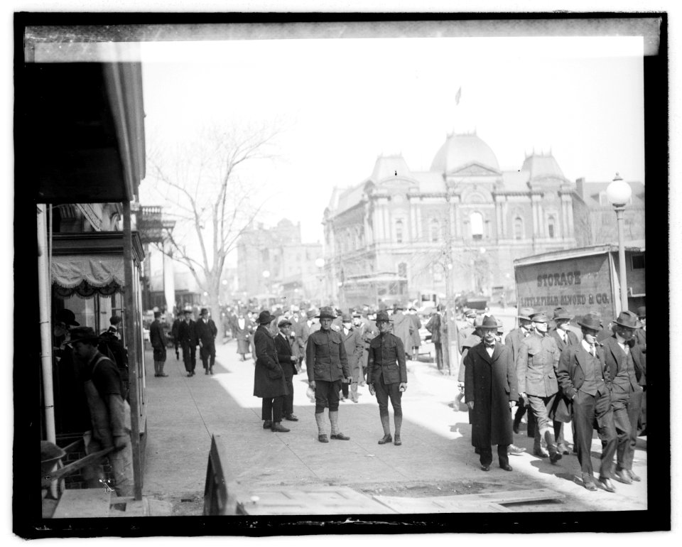 Street scene (...), 1918 LCCN2016827086