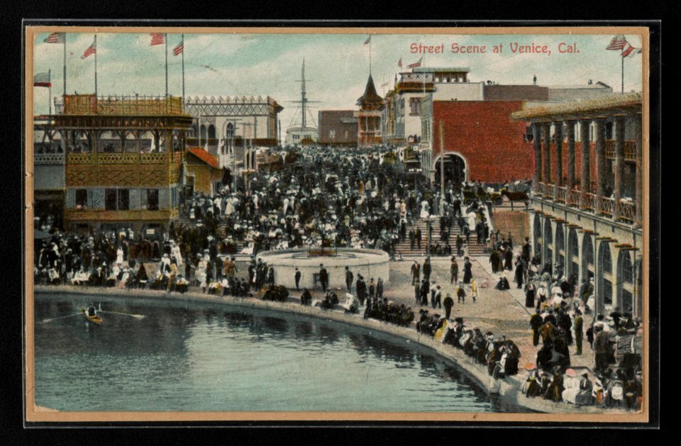 Street scene at Venice, Cal. LCCN2013645887