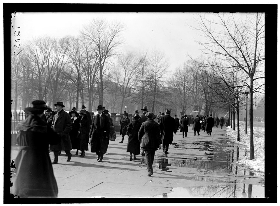 Street scene, Washington, D.C. LOC hec.10328