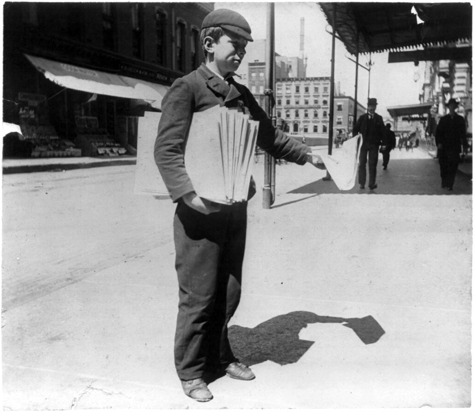 Street types of New York City- Newsboys LCCN2002699099