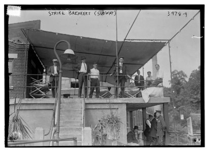 Strike breakers (subway) LCCN2014702748
