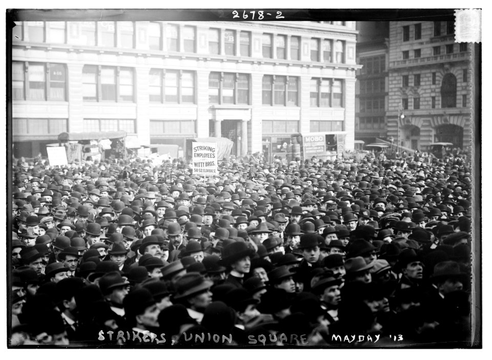 Strikers, Union Square, May Day, '13 LCCN2014692879
