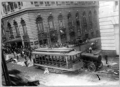 Strikes - Street Cars, Cincinnati O. May 20, 1913 LCCN2001704460 photo