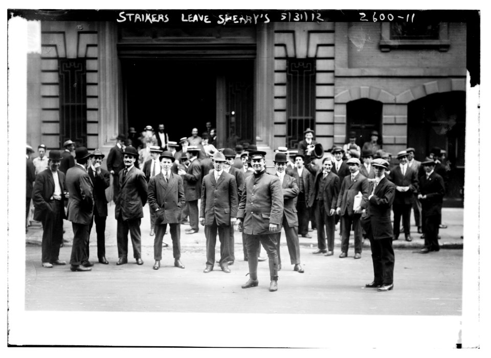 Strikers leave Sherry's LCCN2014692212