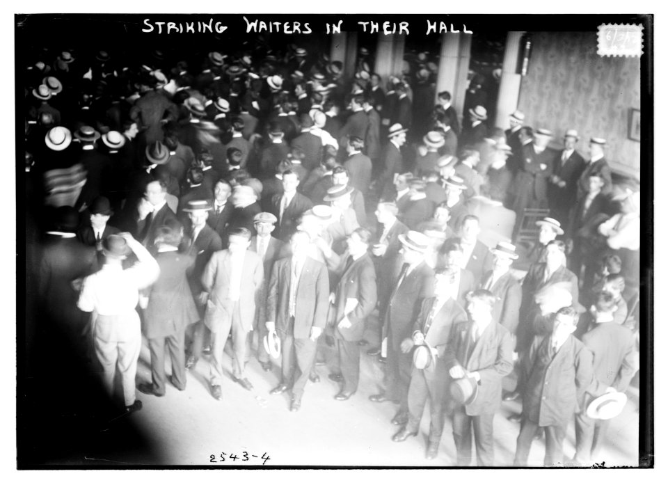 Striking waiters in their hall LCCN2014691987