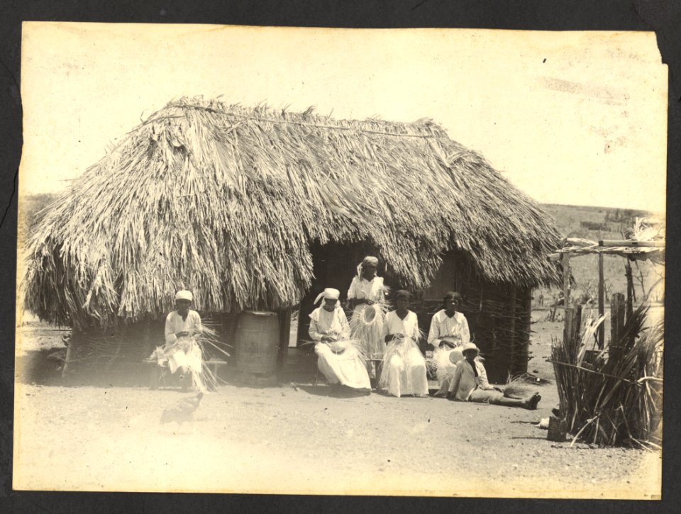 Strohoedenvlechtsters, Curaçao - BNA-DIG-HARTOG-ALBUM-CURACAO-027