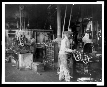 Student shipbuilders at Newport News, Virginia LCCN2003652530