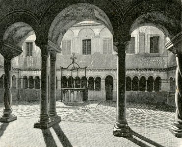 Subiaco Chiostro della chiesa di Santa Scolastica