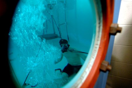 Submarine action in Groton DVIDS268378