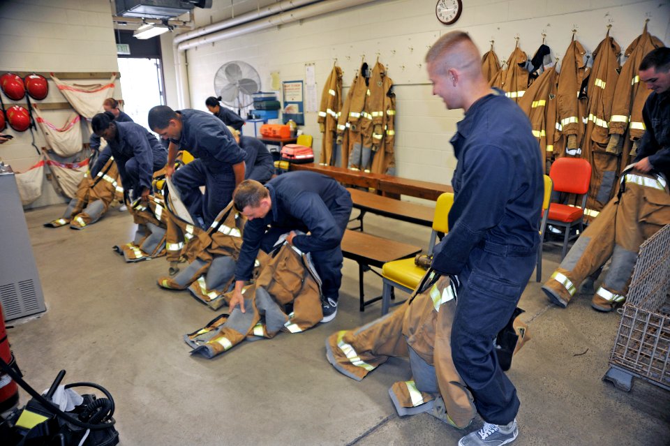 Submarine Learning Center Detachment San Diego 130606-N-RC734-011