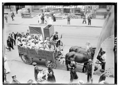 Suffrage Hay Wagon LCCN2014693790