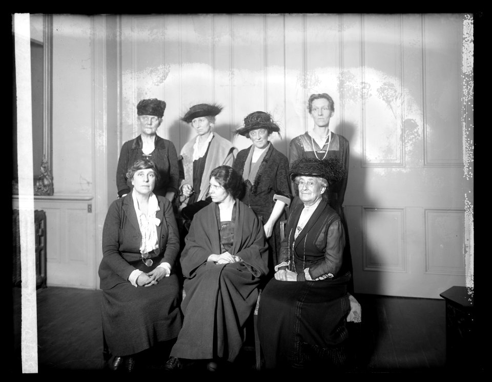 Suffrage group LCCN2016823586