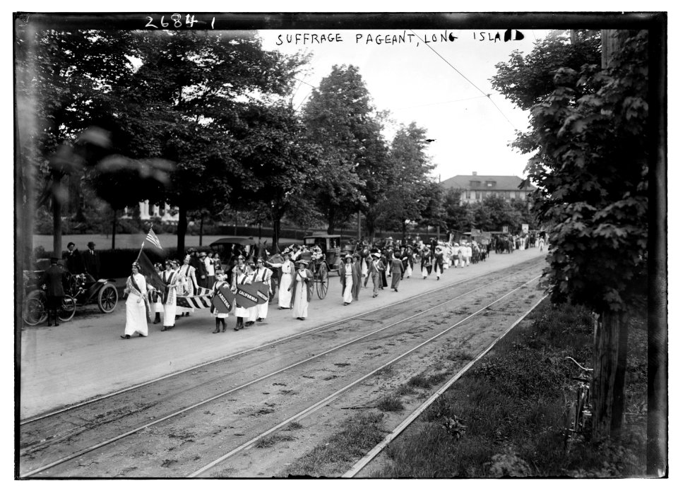 Suffrage pageant - Long Island LCCN2014692939