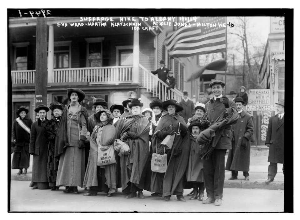 Suffrage hike to Albany, 1-1-14 LCCN2014695094