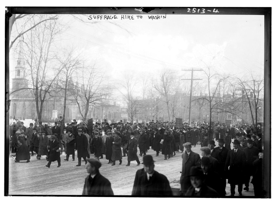 Suffrage hike to Wash'n LCCN2014691705