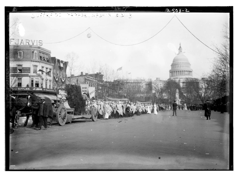 Suffrage parade, 1913 LCCN2014691469