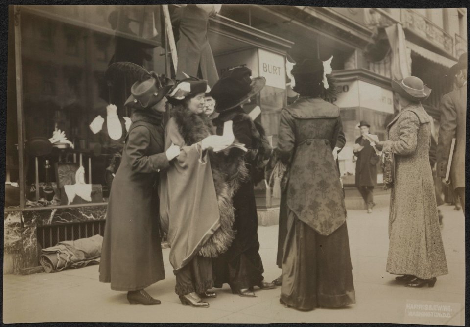 Suffragists distributing hand bills 159009v
