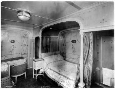 Suite de Luxe on the S.S. FRANCE LCCN2004665488