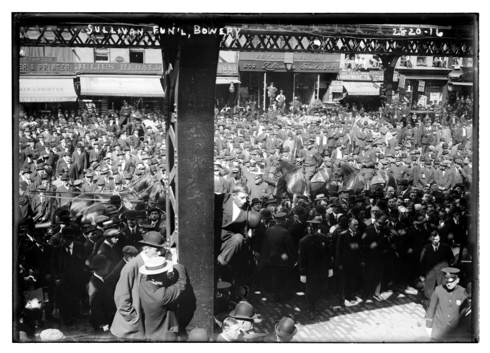 Sullivan funeral - bowery LCCN2014694159