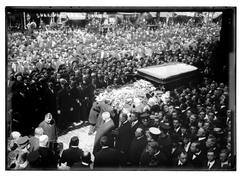 Sullivan funeral - Bowery LCCN2014694157
