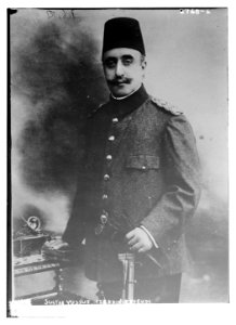 Sultan Yussuf Izeddin-Effendi LCCN2014693624