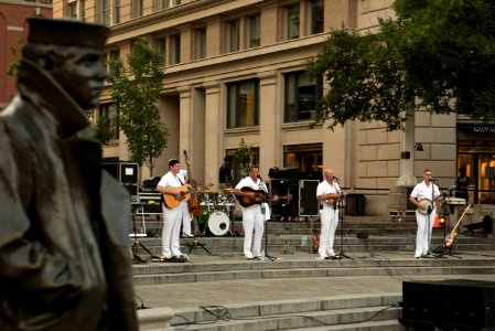 Summer Concert at U.S. Navy Memorial with Country Current (28004775940)