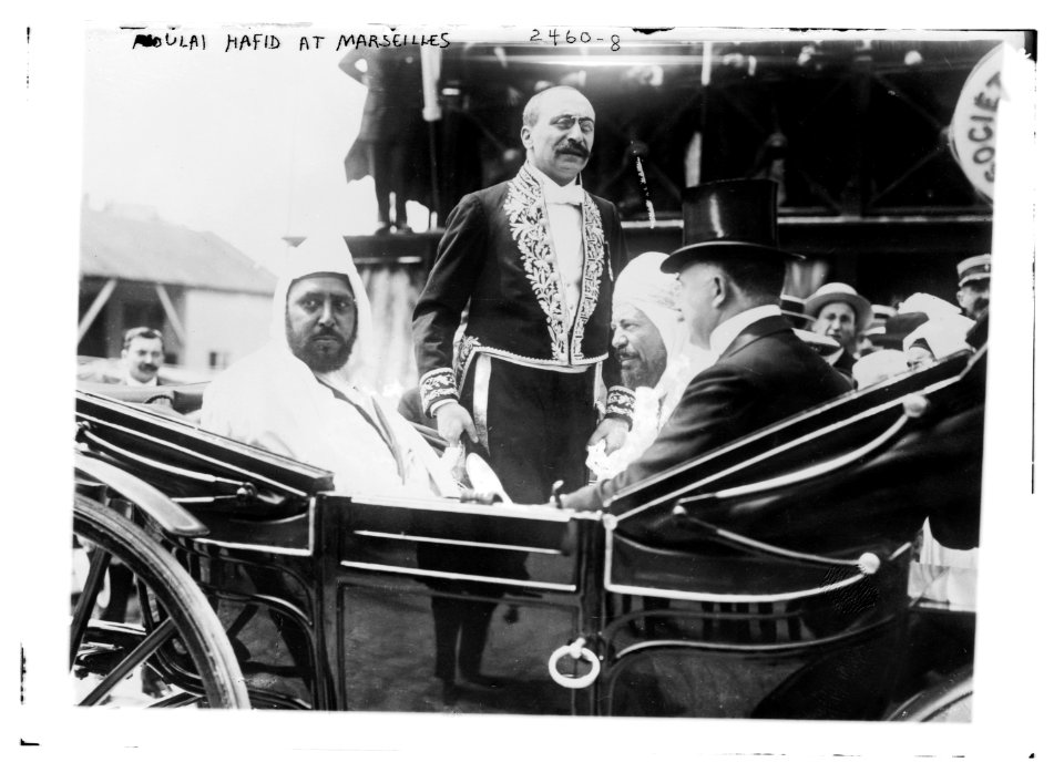Sultan Mulai Hafid at Marseilles LCCN2014690959