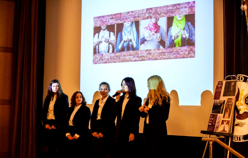 Summer 2016 P2P Challenging Extremism Presentation (27350963523)
