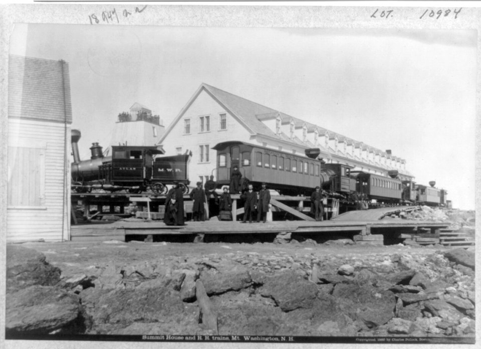 Summit House and R.R. trains, Mt. Washington, N.H. LCCN2006679936