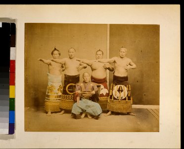 Sumo wrestlers LCCN2009632889