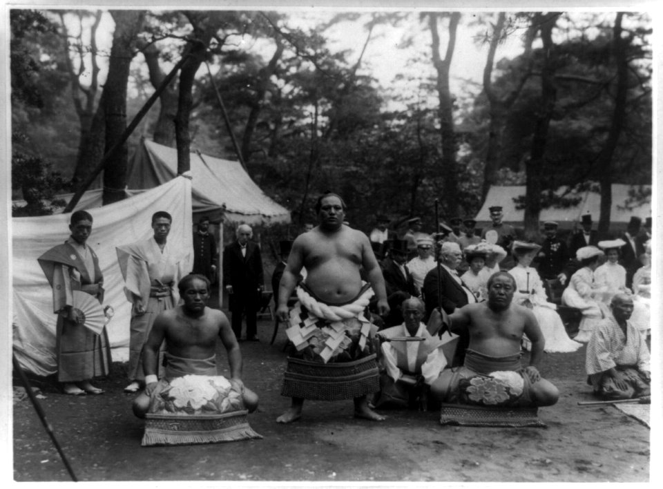 Sumo-wresters-Yokozuna-Hitachiyama-Taniemon-1905