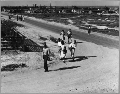 Sunset District, East Bakersfield, Kern County, California. High school students from the Negro shac . . . - NARA - 521669