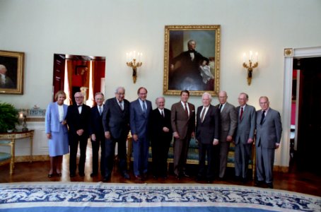 Supreme Court Justices pose with President Ronald Reagan in the White House Blue Room