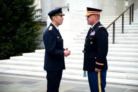 Supreme Commander of Swedish Armed Forces Gen. Micael Bydén Conducts a Public Wreath-Laying at the Tomb of the Unknown Soldier (37909790411)