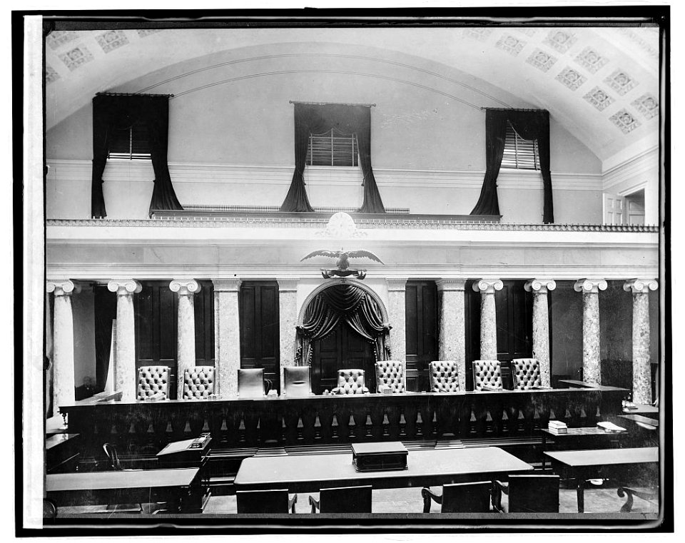 Supreme Ct. chamber, (Washington, D.C.) LCCN2016824102