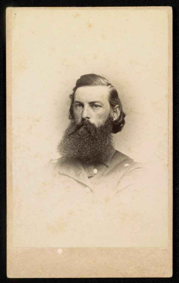 Surgeon William D. Newell of 28th New Jersey Infantry Regiment in uniform) - F. Gutekunst, 704 & 706 Arch St., Philadelphia LCCN2016652282