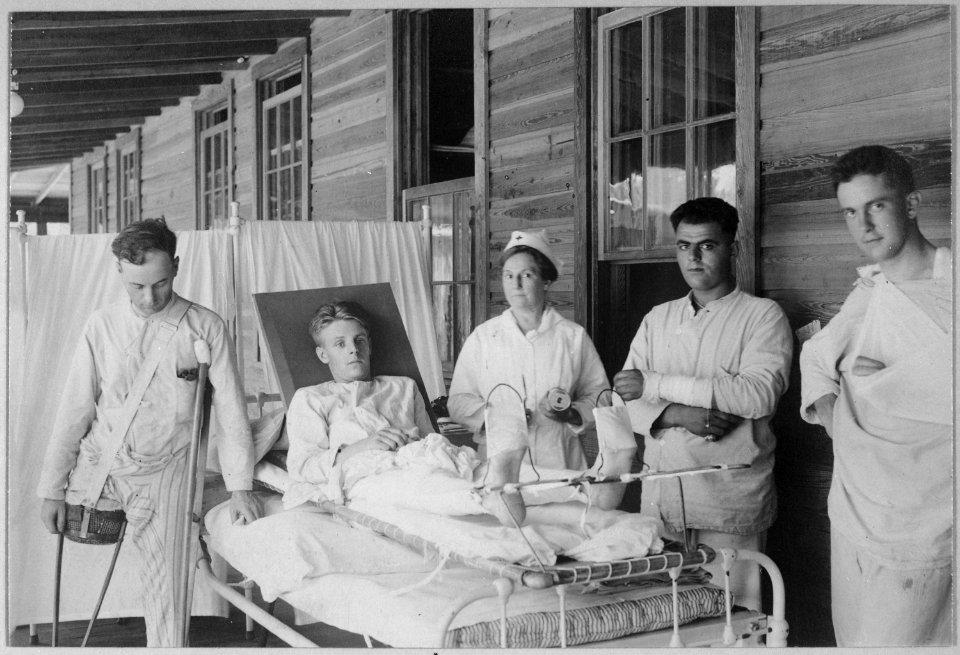 Surgical patients. Base hospital, Camp Joseph E. Johnston, Florida., ca. 1918 - NARA - 533670